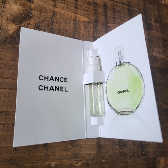 CHANEL 5pc Sample Set - Picture 4 of 10